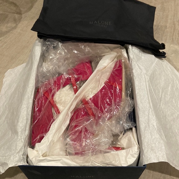 Malone Souliers Maureen Pump- Fuchsia & Red 37.5 NIB - Picture 3 of 9